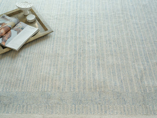 Exquisite Rugs Dusseldorf 7344 Blue/Ivory Area Rug Detail Image