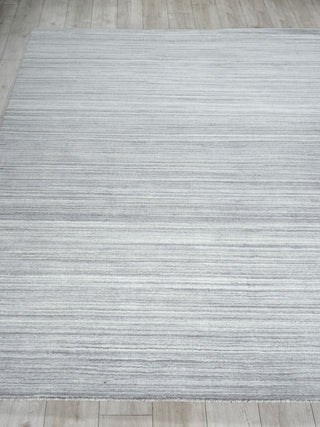 Exquisite Rugs Serenity 7389 Grey/Silver Area Rug Closeup Image