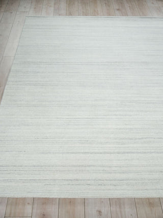 Exquisite Rugs Serenity 7391 Ivory/Gray Area Rug Closeup Image