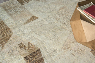 Exquisite Rugs Moderno 7423 Beige/Taupe/Brown Area Rug Lifestyle Image Feature