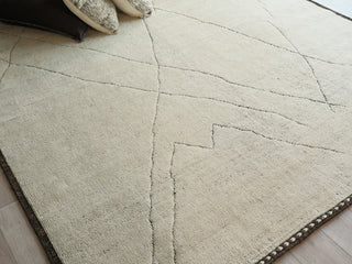 Exquisite Rugs Mojave 7455 Ivory/Espresso Area Rug Detail Image