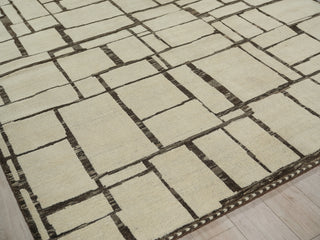 Exquisite Rugs Mojave 7457 Ivory/Espresso Area Rug Corner Image