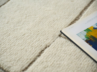 Exquisite Rugs Mojave 7459 Ivory/Beige Area Rug Pile Image