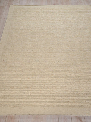 Exquisite Rugs Navarra 7460 Ivory Area Rug Closeup Image