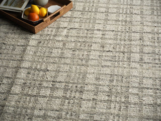 Exquisite Rugs Desi 7463 Light Silver Area Rug Detail Image