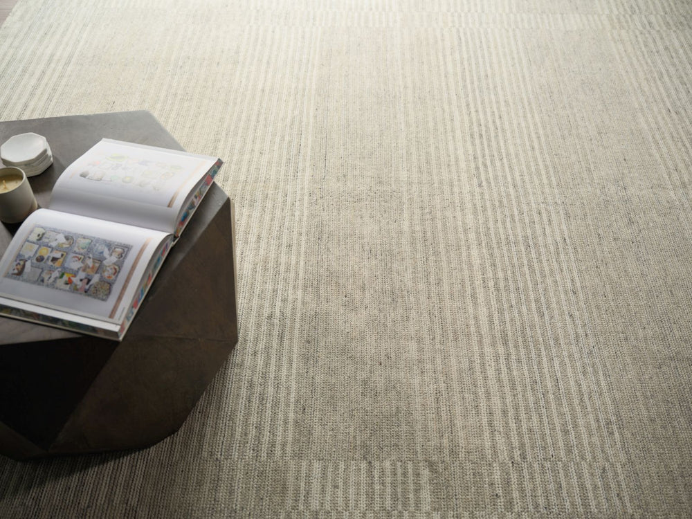 Exquisite Rugs Oslo 7493 Gray/Cream Area Rug Lifestyle Image Feature