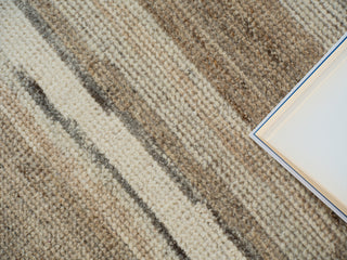 Exquisite Rugs Oslo 7513 Ivory/Brown Area Rug Lifestyle Image Feature