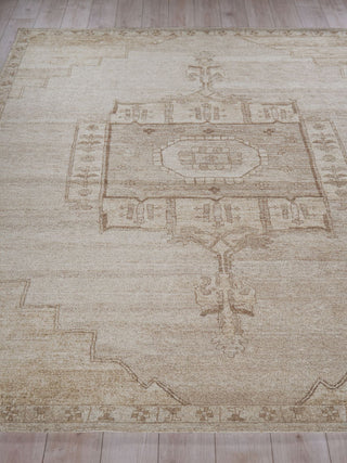 Exquisite Rugs Estate 7519 Light Gray/Gray Area Rug Closeup Image