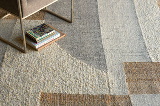 Exquisite Rugs Pompano 7577 Ivory/Gray/Beige Area Rug Detail Image