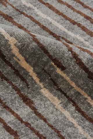 Exquisite Rugs Soho 8056 Light Blue/Brick Area Rug Lifestyle Image Feature