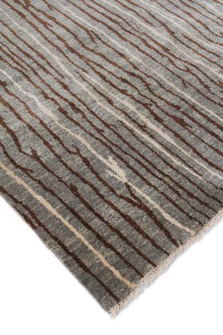 Exquisite Rugs Soho 8056 Light Blue/Brick Area Rug Lifestyle Image Feature