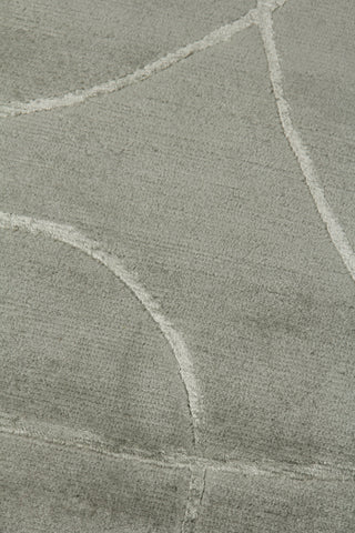 Exquisite Rugs Super Tibetan 8101 Blue Area Rug Closeup Image