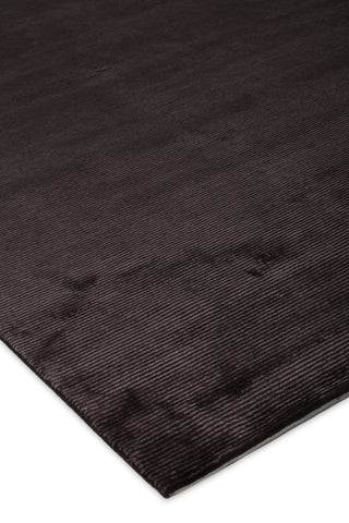 Exquisite Rugs Super Tibetan 9176 Chocolate Area Rug Lifestyle Image Feature