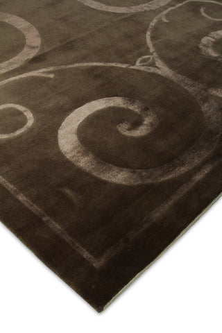 Exquisite Rugs Super Tibetan 9202 Light Chocolate Area Rug Lifestyle Image Feature
