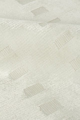 Exquisite Rugs Dovey 9376 White Area Rug Lifestyle Image Feature