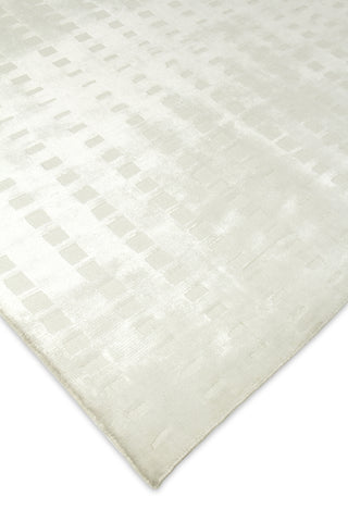 Exquisite Rugs Dovey 9376 White Area Rug Lifestyle Image Feature