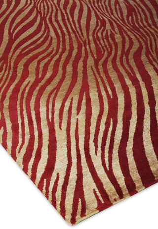 Exquisite Rugs Wilderness 9384 Red/Gold Area Rug Lifestyle Image Feature