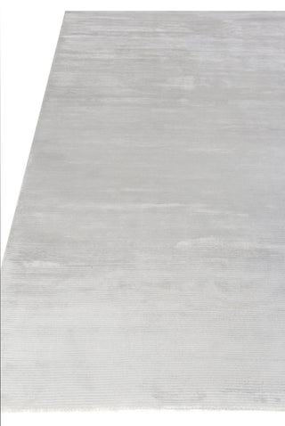 Exquisite Rugs Dove 9414 White Area Rug Closeup Image