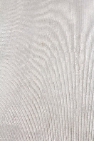 Exquisite Rugs Dove 9414 White Area Rug Detail Image