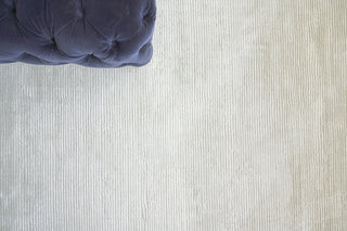 Exquisite Rugs Dove 9416 Silver Area Rug Detail Image