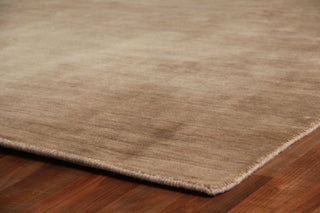 Exquisite Rugs Wool Dove 9465 Taupe Area Rug Closeup Image