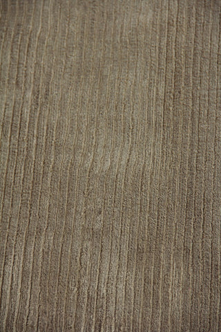 Exquisite Rugs Dove 9478 Mushroom Area Rug Closeup Image