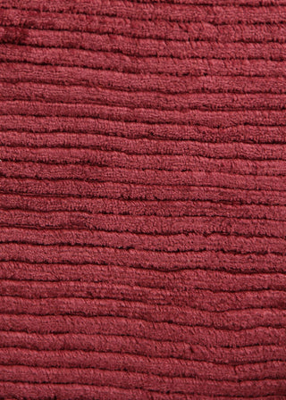Exquisite Rugs Dove 9488 Red Area Rug Closeup Image