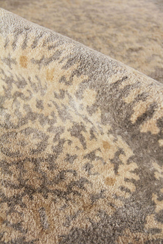 Exquisite Rugs Fine Wool 9495 Silver/Gray Area Rug Detail Image