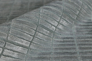 Exquisite Rugs Himalayan 9504 Light Blue Area Rug Closeup Image