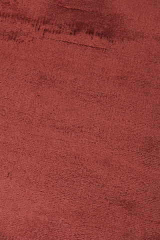 Exquisite Rugs Dove 9507 Ruby Red Area Rug Closeup Image