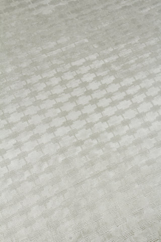 Exquisite Rugs Super Tibetan 9526 White Area Rug Detail Image