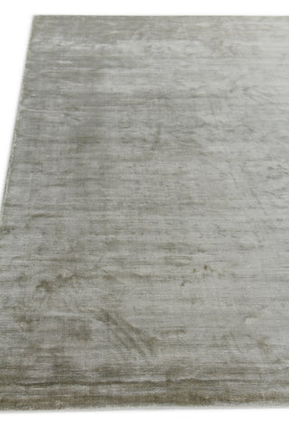Exquisite Rugs Dove Plain 9651 Light Green Area Rug Closeup Image