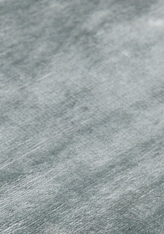 Exquisite Rugs Dove Plain 9653 Blue/Aqua Area Rug Detail Image