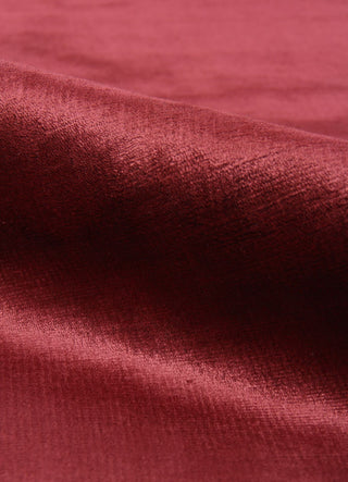 Exquisite Rugs Dove Plain 9656 Red Area Rug Closeup Image