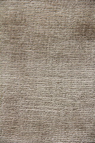 Exquisite Rugs Dove Plain 9658 Light Beige Area Rug Closeup Image