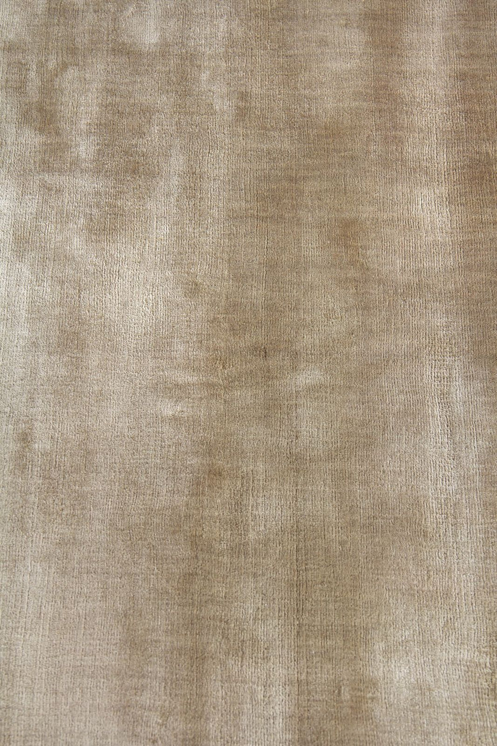 Exquisite Rugs Dove Plain 9658 Light Beige Area Rug Lifestyle Image Feature