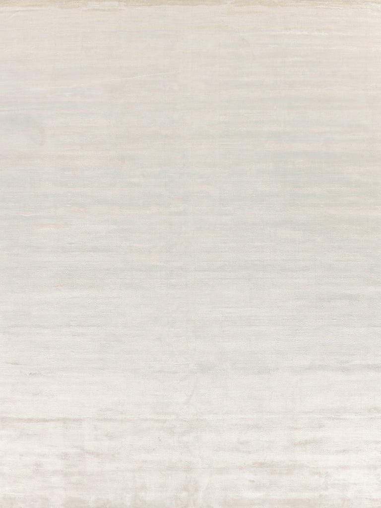 Exquisite Rugs Dove Plain 9661 White Area Rug main image