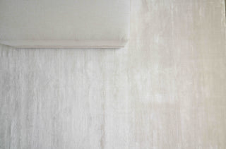 Exquisite Rugs Dove Plain 9661 White Area Rug Pile Image