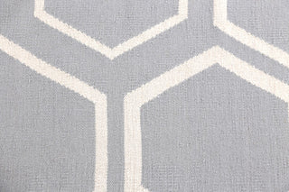 Exquisite Rugs Flatweave 9686 Light Blue Area Rug Corner Image