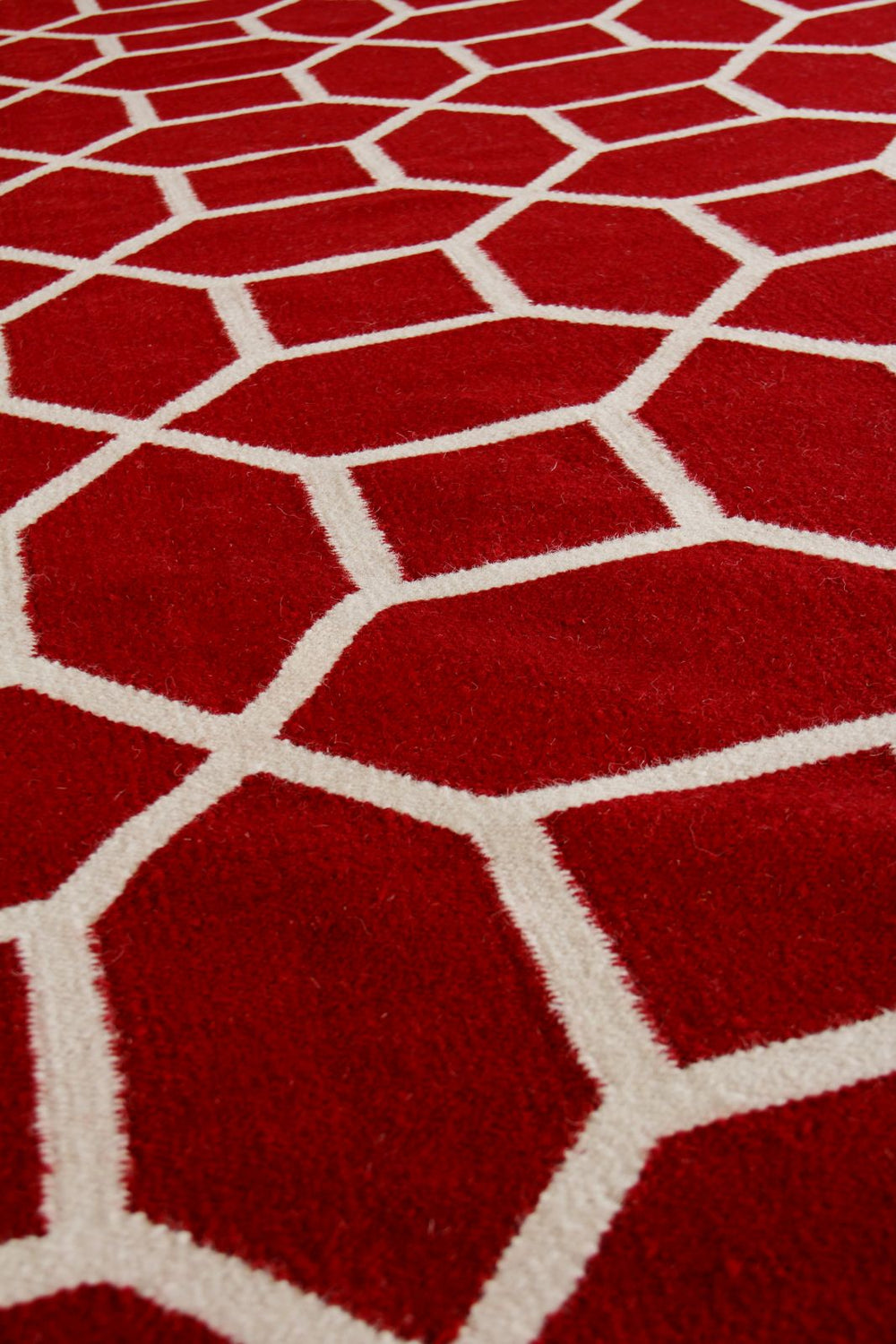 Exquisite Rugs Flatweave 9706 Red/White Area Rug Lifestyle Image Feature