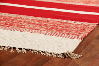 Exquisite Rugs Druggets 9720 Red Area Rug Corner Image