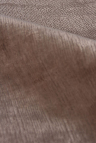 Exquisite Rugs Smart Gem 9811 Mink Area Rug Lifestyle Image Feature