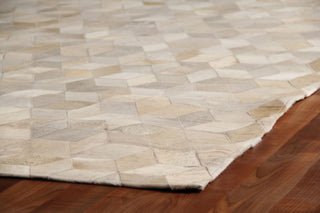 Exquisite Rugs Natural Hide 9816 Ivory Area Rug Corner Image