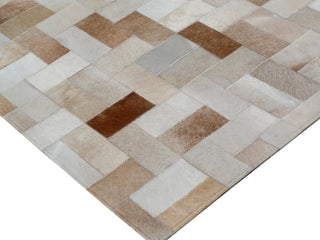 Exquisite Rugs Natural Hide 9819 Ivory Area Rug Corner Image