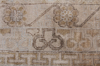 Exquisite Rugs Fine Khotan 9918 Camel/Ivory Area Rug Closeup Image