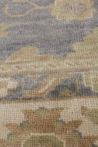 Exquisite Rugs Antique Weave Oushak 9936 Ivory/Cobalt Area Rug Detail Image