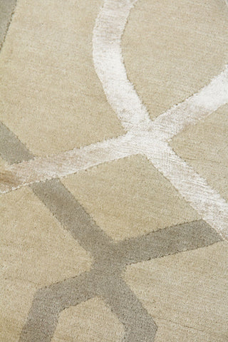 Exquisite Rugs Milano Velvet EA025 Ivory Area Rug Closeup Image
