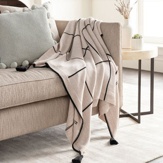 Surya Fleck FCK-1002 Beige Throw Style Shot
