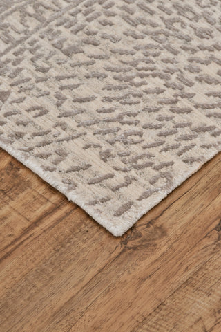 Havila Fine Rugs Hale R1043 Tan/Brown Area Rug Corner Image