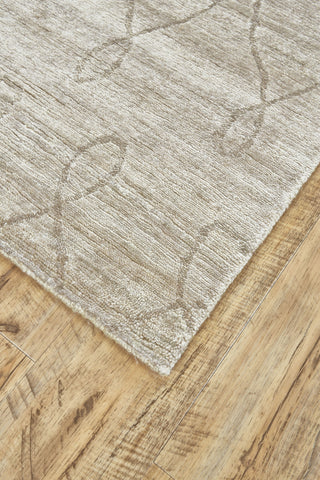 Havila Fine Rugs Mandima H2091 Tan/Ivory Area Rug Corner Image